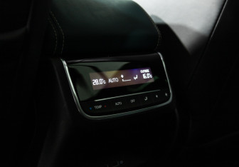 Подержанный автомобиль GAC GS8 2023 года (23 фото)