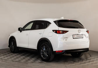 Подержанный автомобиль Mazda CX-5 2019 года (7 фото)