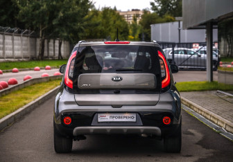 Подержанный автомобиль Kia Soul 2018 года (7 фото)