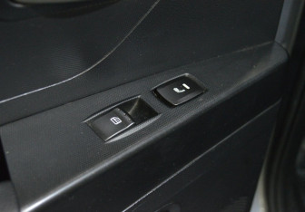 Подержанный автомобиль SsangYong Actyon 2012 года (15 фото)