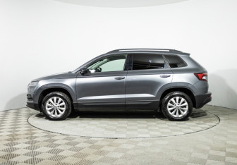 Подержанный автомобиль Skoda Karoq 2020 года (8 фото)