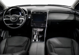 Подержанный автомобиль Hyundai Tucson 2023 года (14 фото)