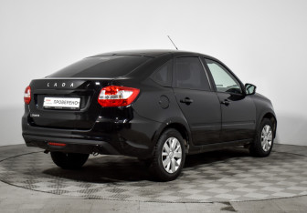 Подержанный автомобиль LADA (ВАЗ) Granta Sedan 2023 года (5 фото)