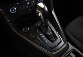 Подержанный автомобиль Ford Focus Sedan 2017 года (17 фото)