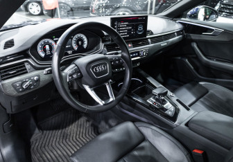 Подержанный автомобиль Audi A5 Liftback 2022 года (13 фото)