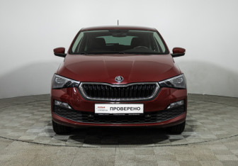 Подержанный автомобиль Skoda Rapid Liftback 2021 года (2 фото)
