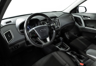Подержанный автомобиль Hyundai Creta 2017 года (11 фото)