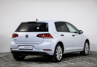 Подержанный автомобиль Volkswagen Golf Hatchback 2018 года (5 фото)