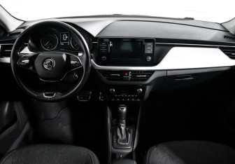 Подержанный автомобиль Skoda Rapid Liftback 2020 года (14 фото)