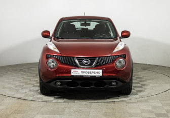 Подержанный автомобиль Nissan Juke 2011 года (2 фото)