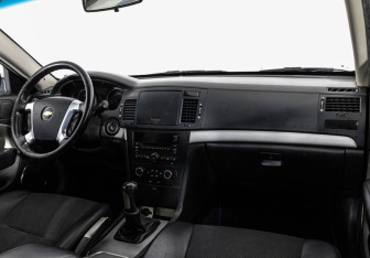 Подержанный автомобиль Chevrolet Epica 2010 года (9 фото)