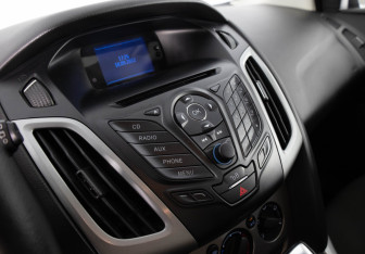 Подержанный автомобиль Ford Focus Wagon 2012 года (13 фото)