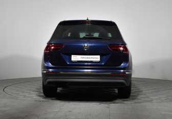 Подержанный автомобиль Volkswagen Tiguan 2017 года (6 фото)