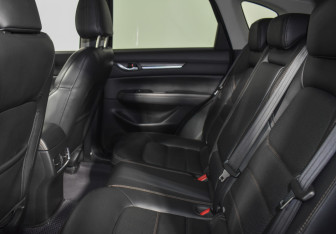 Подержанный автомобиль Mazda CX-5 2019 года (11 фото)