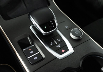 Подержанный автомобиль Omoda C5 2023 года (20 фото)