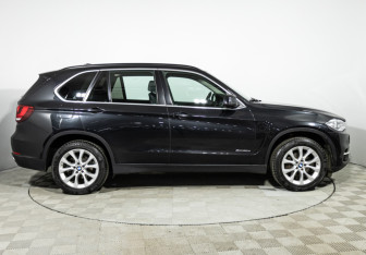 Подержанный автомобиль BMW X5 2015 года (4 фото)
