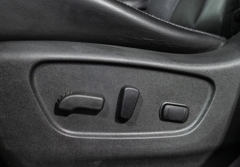 Подержанный автомобиль Nissan X-Trail 2017 года (18 фото)