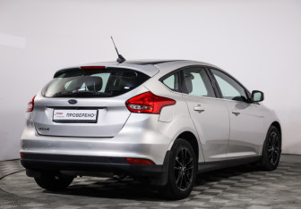 Подержанный автомобиль Ford Focus Hatchback 2019 года (5 фото)