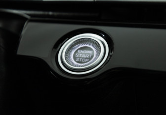 Подержанный автомобиль Omoda C5 2023 года (23 фото)