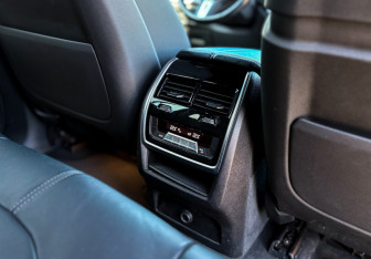Подержанный автомобиль BMW X5 2021 года (12 фото)