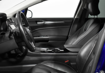 Подержанный автомобиль Ford Mondeo Sedan 2016 года (11 фото)