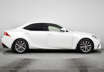 Подержанный автомобиль Lexus IS Sedan 2014 года (4 фото)