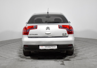 Подержанный автомобиль Citroen C5 Liftback 2006 года (6 фото)