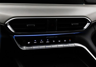 Подержанный автомобиль Changan UNI-T 2023 года (20 фото)
