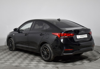 Подержанный автомобиль Hyundai Solaris Sedan 2018 года (7 фото)