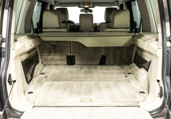 Подержанный автомобиль Land Rover Discovery 2015 года (15 фото)