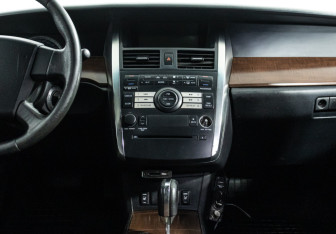 Подержанный автомобиль Nissan Teana 2007 года (14 фото)