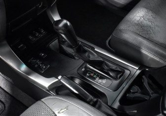 Подержанный автомобиль Toyota Land Cruiser Prado 2007 года (11 фото)