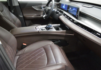 Подержанный автомобиль Chery Tiggo 8 Pro e+ 2023 года (12 фото)