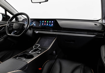 Подержанный автомобиль Omoda C5 2023 года (10 фото)