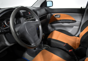 Подержанный автомобиль Kia Picanto 2007 года (9 фото)