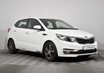 Подержанный автомобиль Kia Rio Hatchback 2016 года (3 фото)