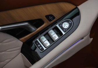 Подержанный автомобиль Voyah Free 2024 года (23 фото)