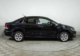 Подержанный автомобиль Volkswagen Polo Sedan 2018 года (4 фото)