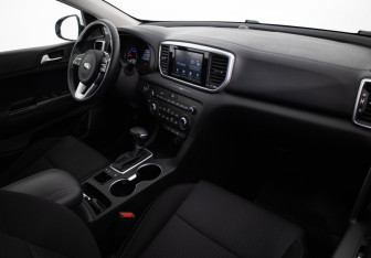 Подержанный автомобиль Kia Sportage 2019 года (19 фото)