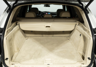 Подержанный автомобиль BMW X5 2015 года (22 фото)