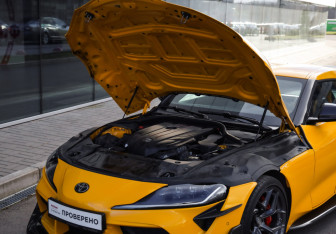 Подержанный автомобиль Toyota Supra 2022 года (40 фото)
