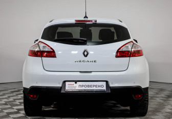 Подержанный автомобиль Renault Megane Hatchback 2014 года (5 фото)