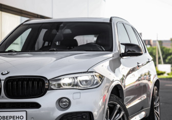 Подержанный автомобиль BMW X5 2016 года (2 фото)