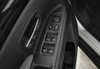 Подержанный автомобиль Mitsubishi Outlander 2022 года (21 фото)