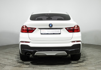 Подержанный автомобиль BMW X4 2015 года (6 фото)