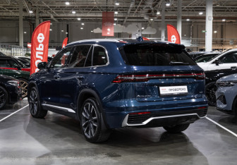 Подержанный автомобиль Geely Monjaro 2023 года (9 фото)