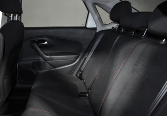 Подержанный автомобиль Volkswagen Polo Sedan 2017 года (12 фото)