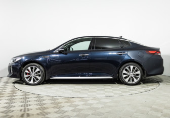 Подержанный автомобиль Kia Optima Sedan 2017 года (8 фото)