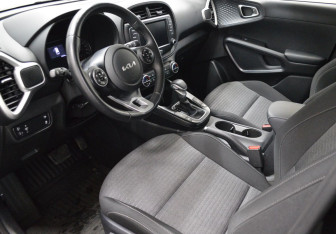 Подержанный автомобиль Kia Soul 2022 года (10 фото)