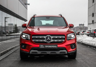 Подержанный автомобиль Mercedes-Benz GLB 2021 года (3 фото)
